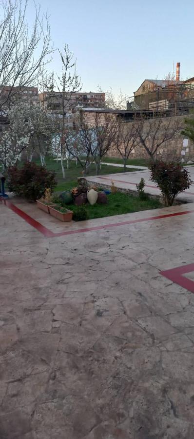 Bonjour House Hotel Erevan Exterior foto